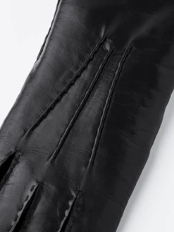 Front Page -Hestra 343 cc48857f95 11820 100 2 original