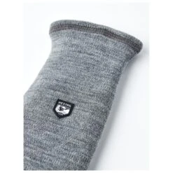 Hestra - Gravita Merino Liner 5 Finger - Gloves 12 Hestra - Gravita Merino Liner 5 Finger - Gloves -Hestra hestra gravita merino liner 5 finger gloves detail 5