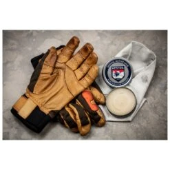 Hestra - Leather Balm -Hestra hestra leather balm detail 3